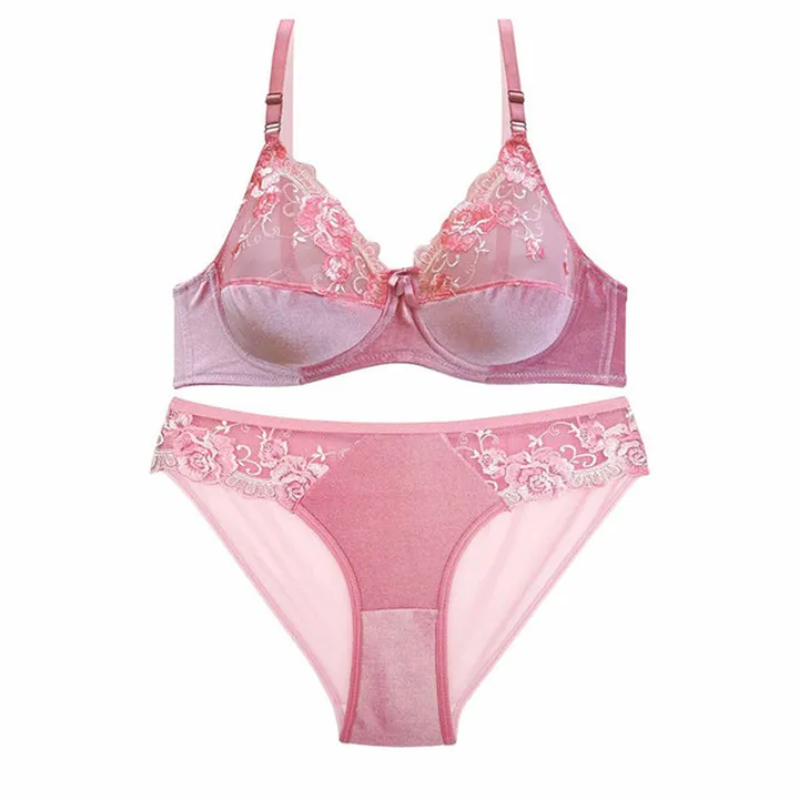 ست شورت و سوتین زنانه نوشه پوش مدل مخمل گیپور کد 8...