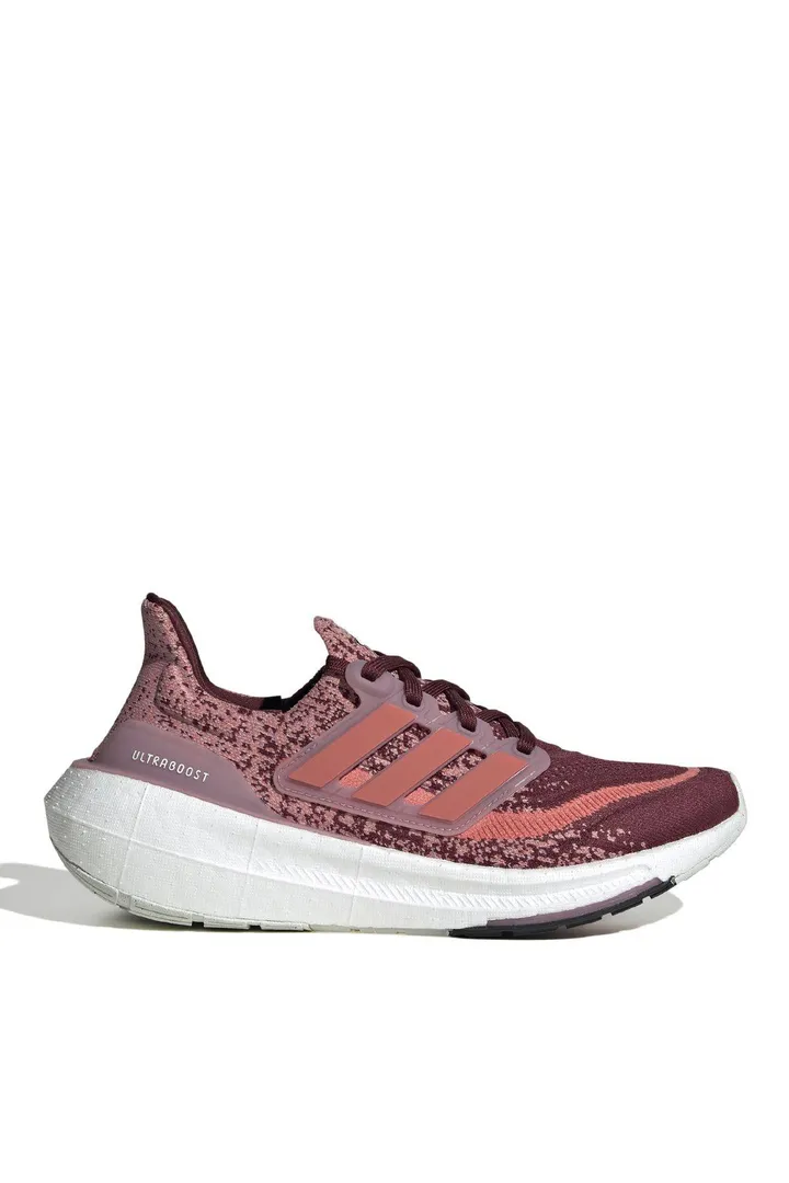 <span class="text-styled__StyledSpan-sc-d280c10c-1 dvOaRP">adidas< span>کفش دویدن زنانه Claret Red ID3315 ULTRABOOST