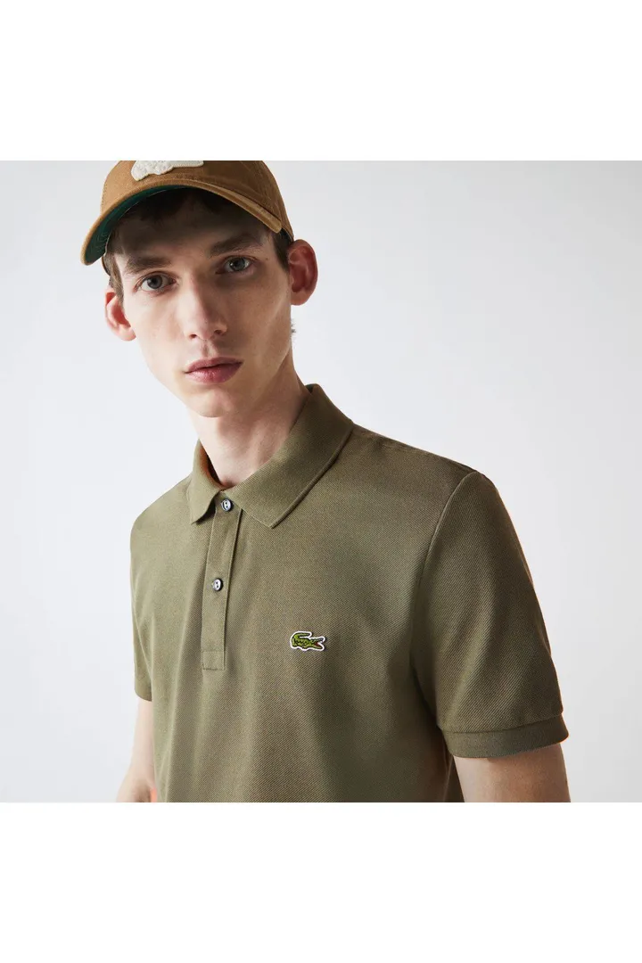 <span class="text-styled__StyledSpan-sc-d280c10c-1 dvOaRP">Lacoste< span>L.12.12 اسلیم فیت مردانه خاکی پولو