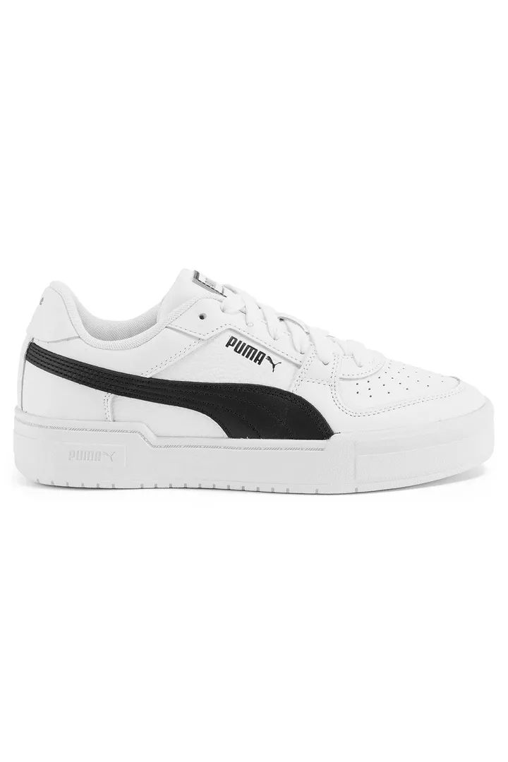 <span class="text-styled__StyledSpan-sc-d280c10c-1 dvOaRP">Puma< span>CA Pro Classic