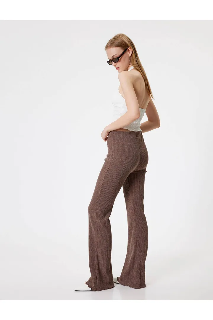 <span class="text-styled__StyledSpan-sc-d280c10c-1 dvOaRP">Koton< span>Flare Leg Leggings شلوار چروک دار کمر بلند باریک