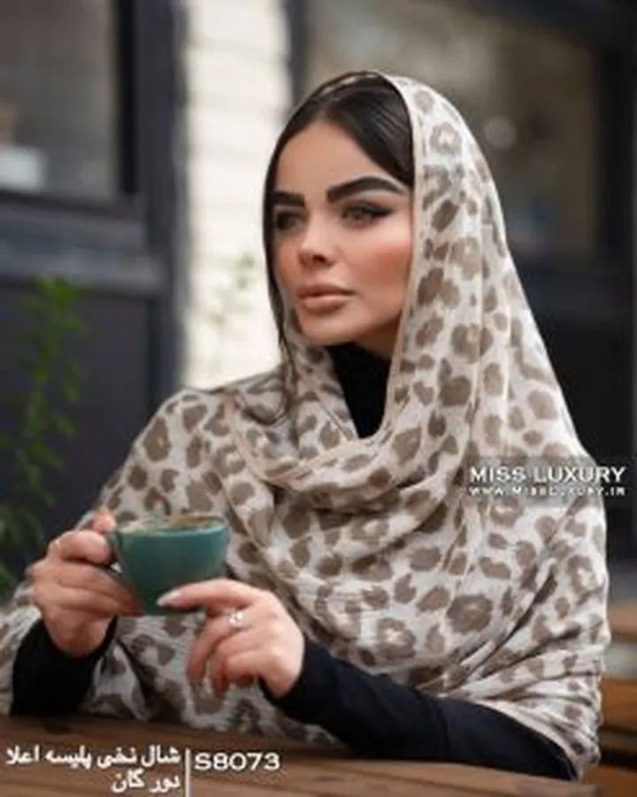 شال نخی پلیسه دورگان S8073