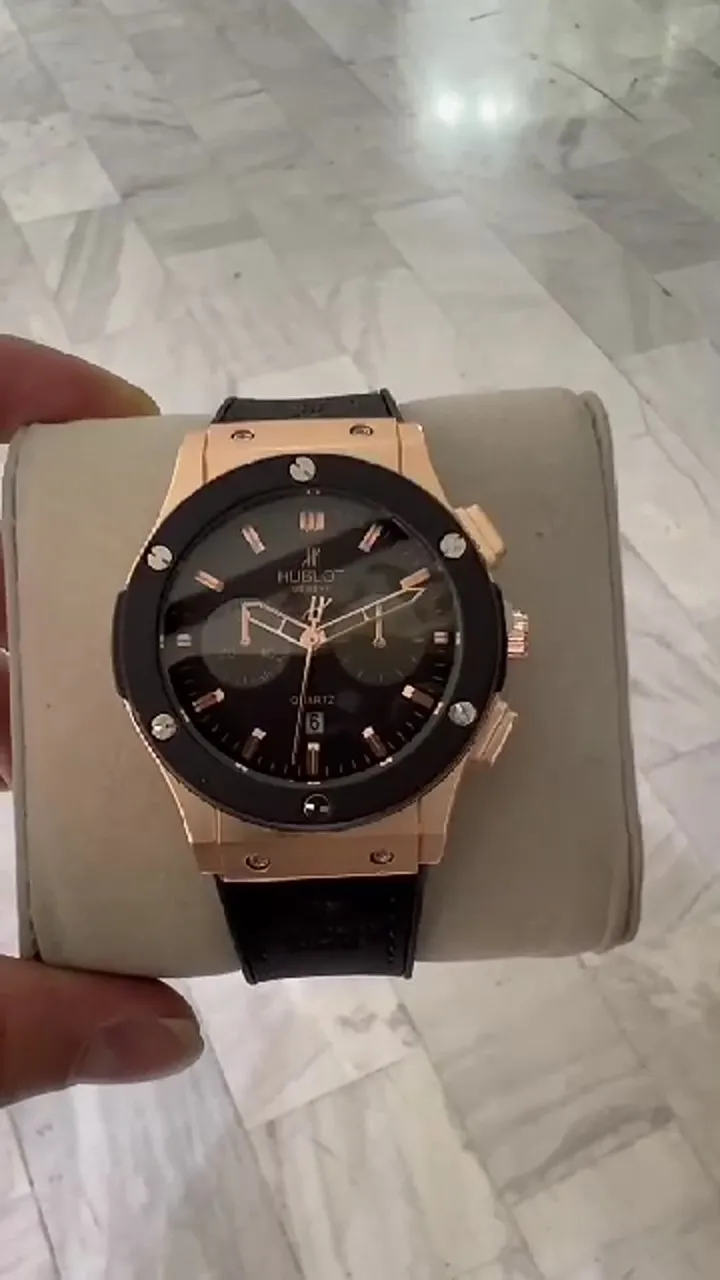 ساعت مچی مردانه شیک و لاکچری هابلوت دارای رنگبندی HUBLOT