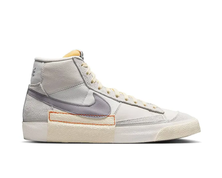 <span class="text-styled__StyledSpan-sc-d280c10c-1 dvOaRP">Nike< span>کفش های روزانه Blazer Mid Pro Club