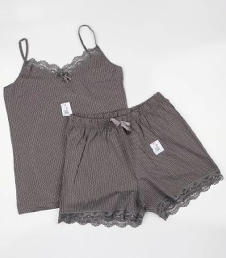 ست تاپ و شورتک نخی طرح دار کد 132202