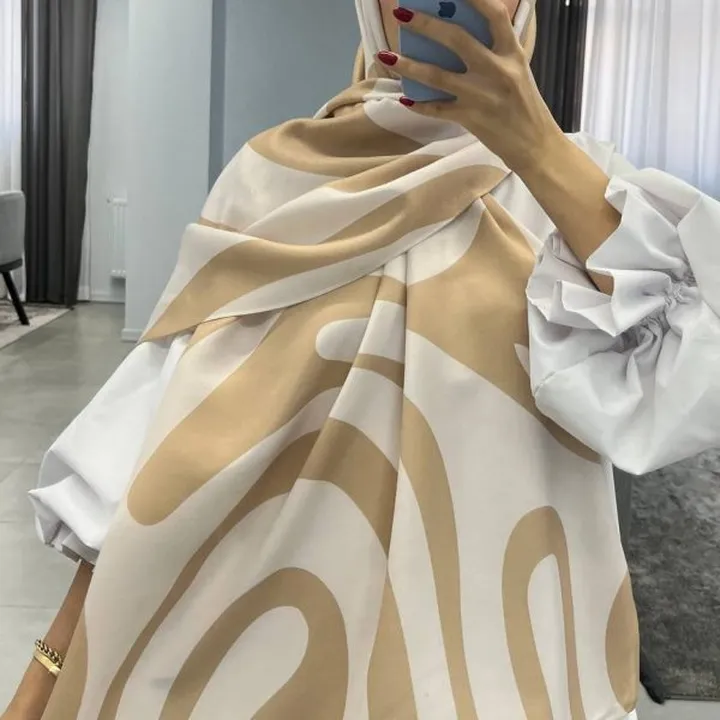 شال کرمی طرح مارپیچ