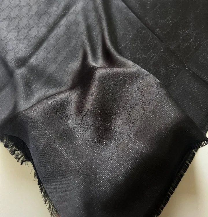 روسری ژاکارد لمه دار ترنم