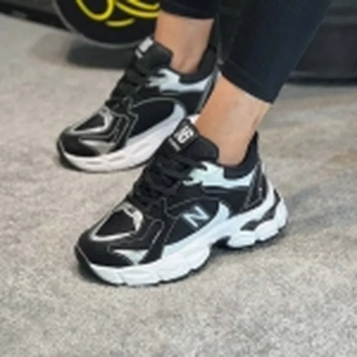 کفش کتانی نیو بالانس زنانه مدل 9060newbalans رنگ سیاه سفید