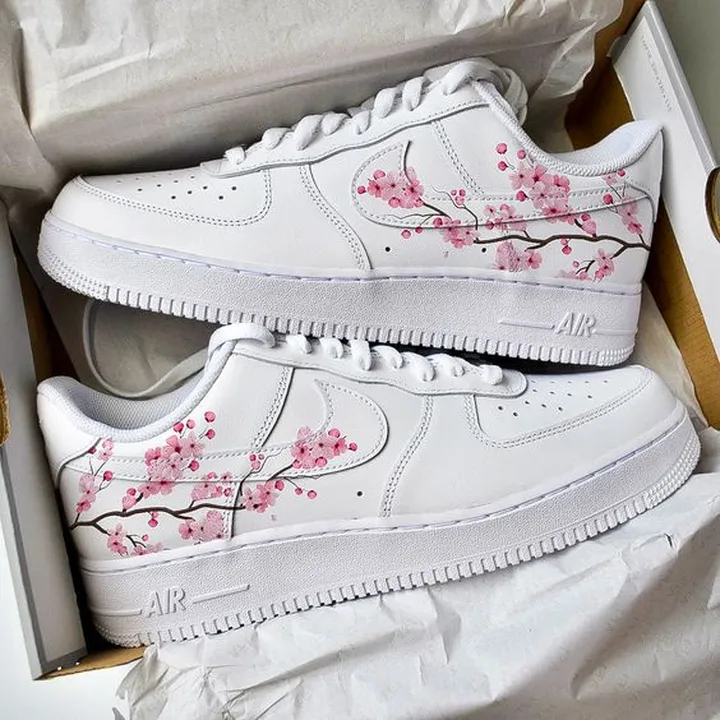 کفش اسپرت کاستوم کتونی ایرفورس  air force طرح Cherry Blossom Print نایک nike تک سایز