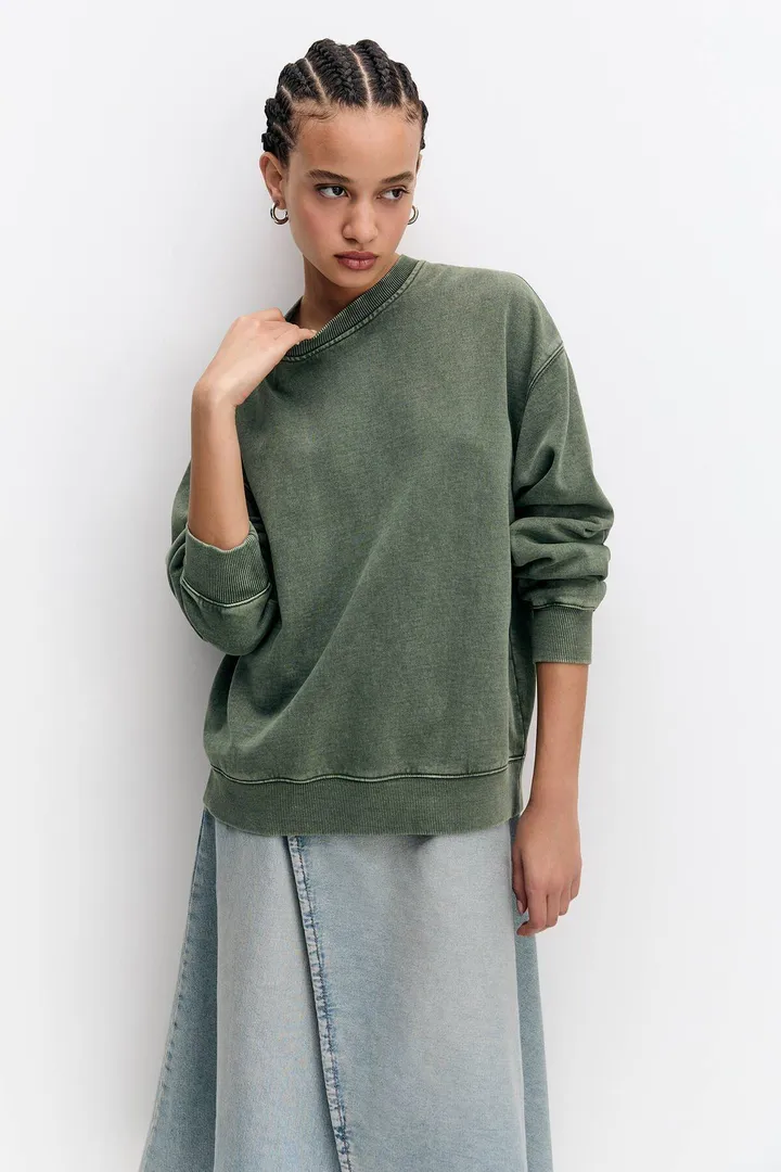 <span class="text-styled__StyledSpan-sc-d280c10c-1 dvOaRP">Pull & Bear< span>سویشرت معمولی سایز بزرگ